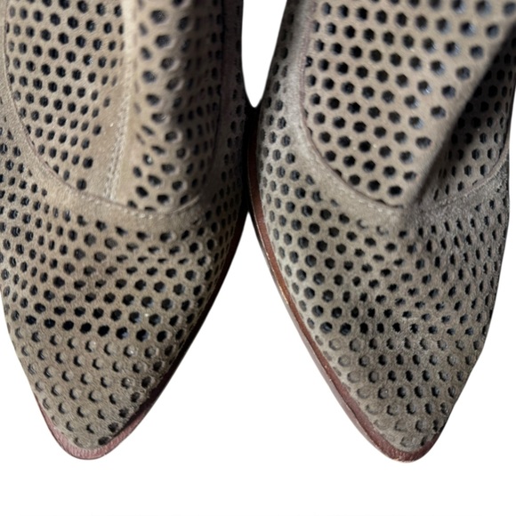 Vince Camuto | Levesna perforated booties pewter grey women size 9 - Picture 9 of 12